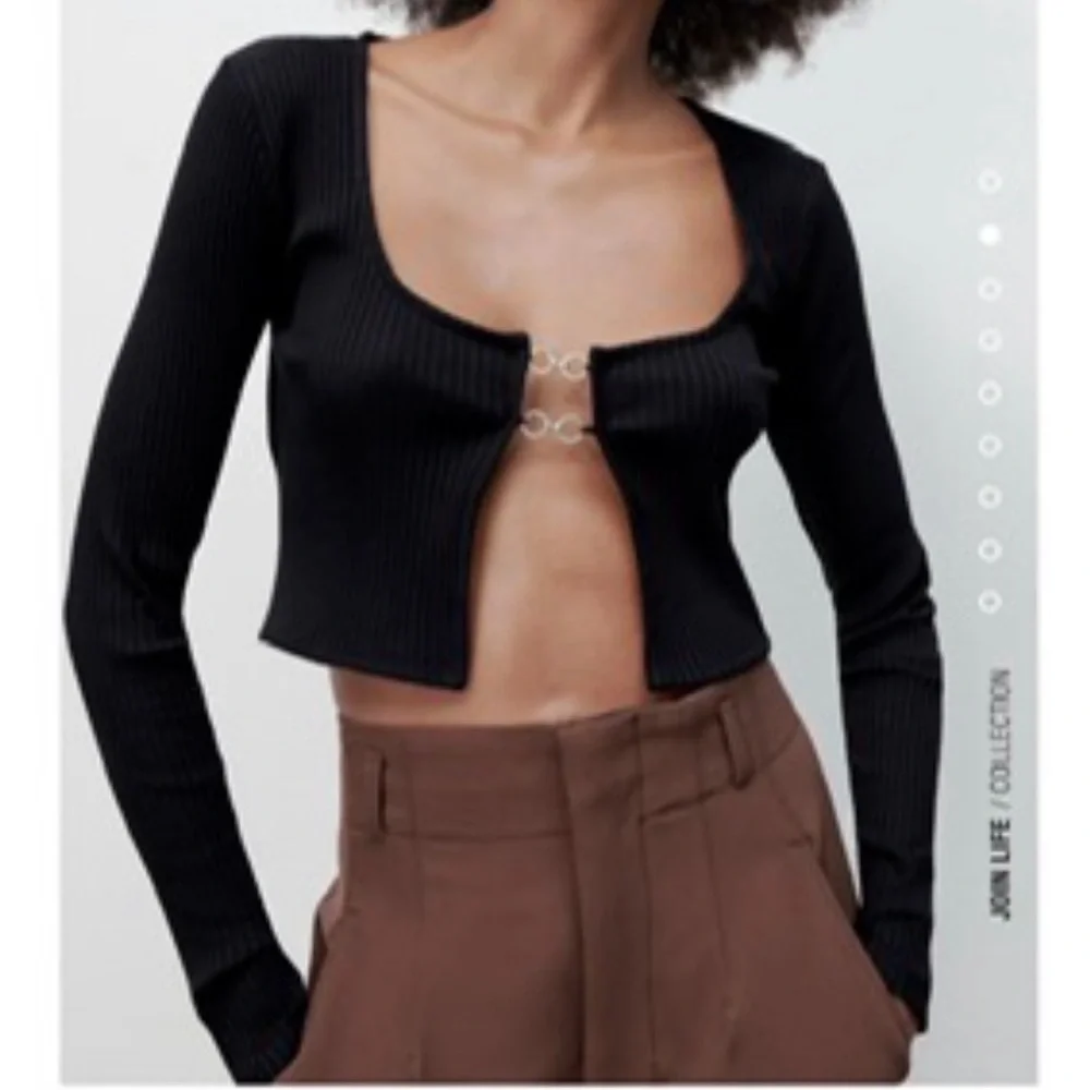NWT Zara Ribbed Cropped Black Long Sleeve Crop Top Silver Clasp Cardigan